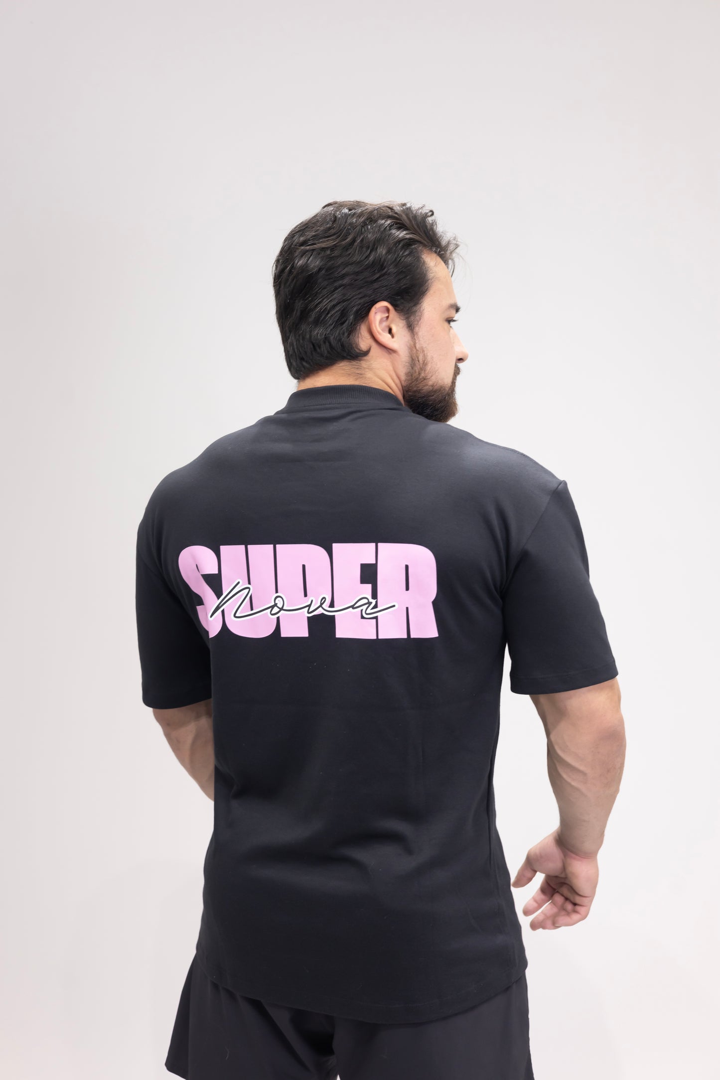 CAMISETA OVERSIZED SUPERNOVA PRETO